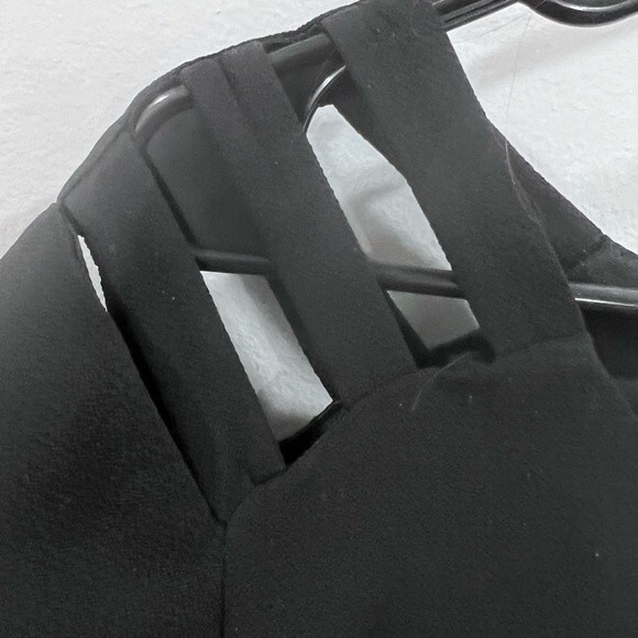 Black cutout shoulder shift dress size medium - Picture 4 of 7